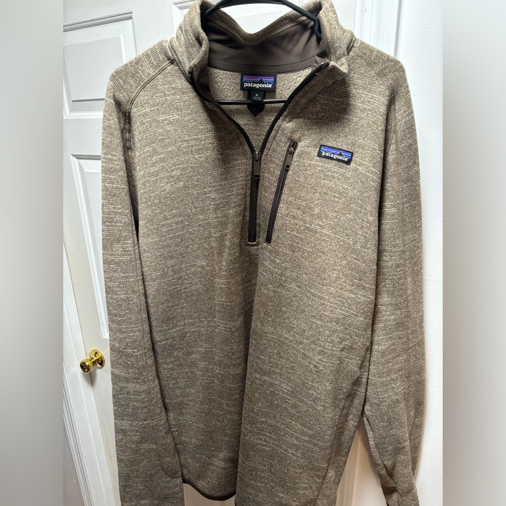 Patagonia quarter zip size XL